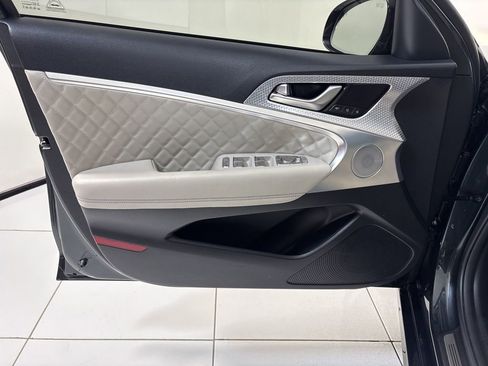 Used 2023 Genesis G70 3.3T w/ Sport Prestige Package image 16