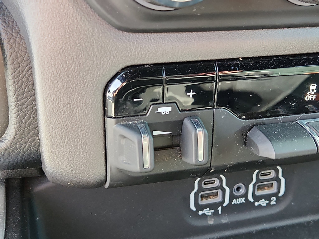 Used 2021 RAM 1500 Big Horn AWD/4WD image 17