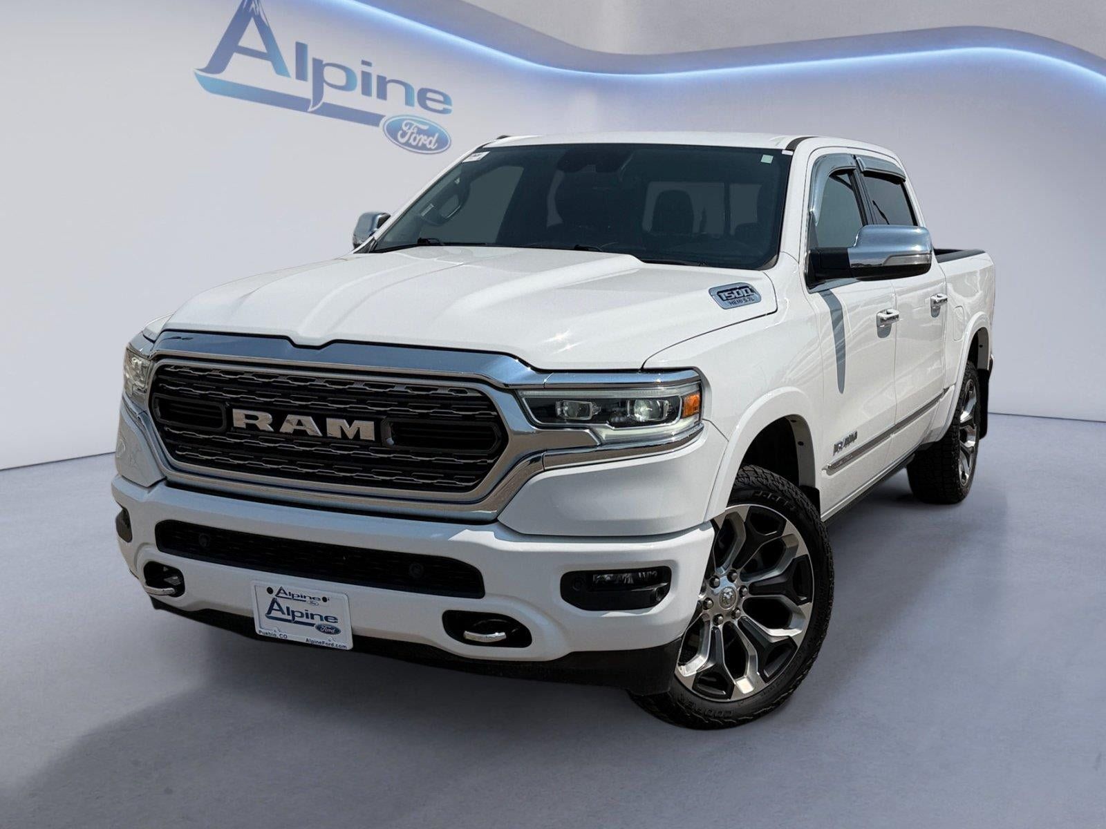 Used 2022 RAM 1500 Limited w/ Body-Colour Bumper Group AWD/4WD image 1