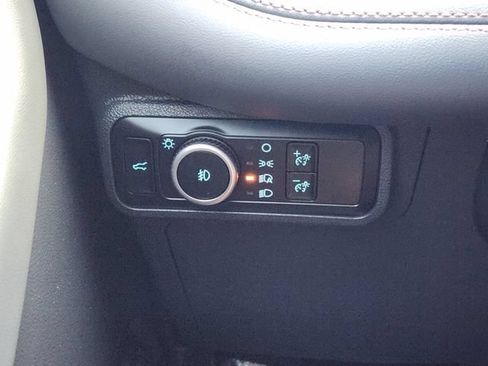 Used 2026 Ford Explorer Active w/ Active Comfort Package RWD image 23