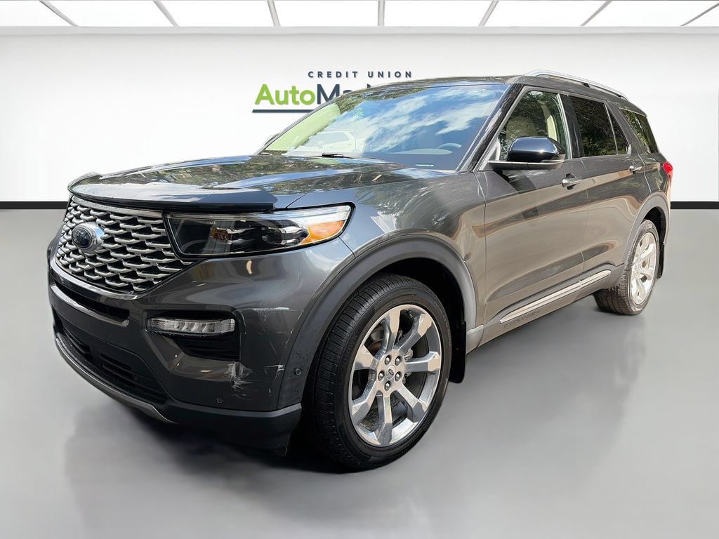Used 2020 Ford Explorer Platinum w/ Premium Technology Package AWD/4WD image 3