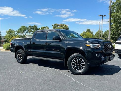 Used 2023 Toyota Tacoma TRD Sport image 1