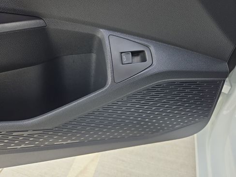 Used 2025 Volkswagen Jetta Sport image 15