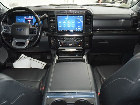 Used 2024 Ford F350 Lariat w/ Lariat Ultimate Package AWD/4WD image 29