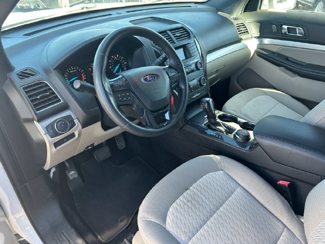 Used 2018 Ford Explorer 4WD w/ Class II Trailer Tow Package image 22