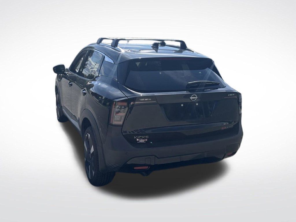 Certified 2025 Nissan Kicks SR w/ Illumination Package AWD/4WD image 5