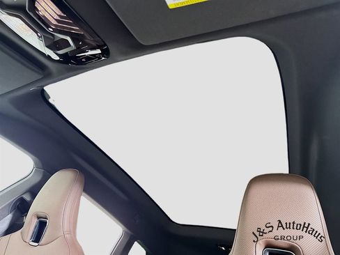 Used 2024 BMW iX xDrive50 w/ Sport Package image 16