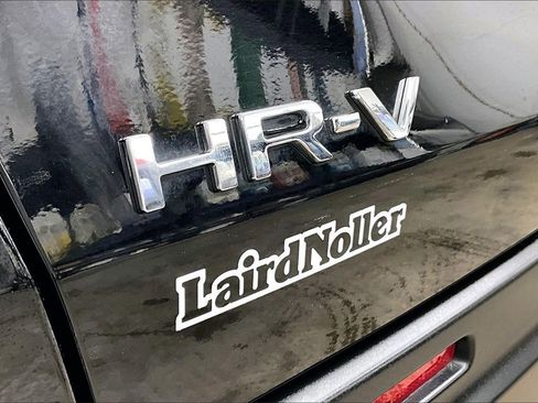 Used 2025 Honda HR-V LX image 8