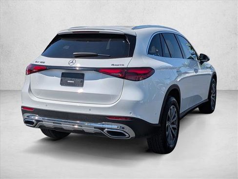 Used 2026 Mercedes-Benz GLC 300 4MATIC image 5