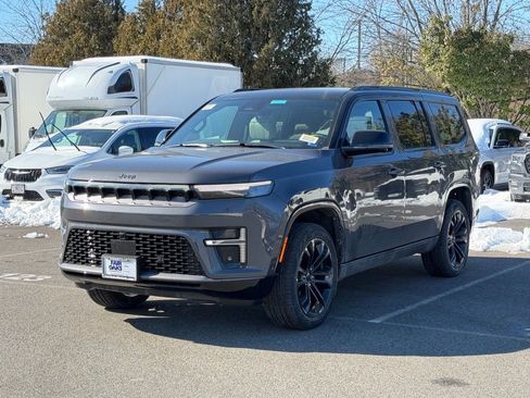 New 2026 Jeep Grand Wagoneer Summit image 3