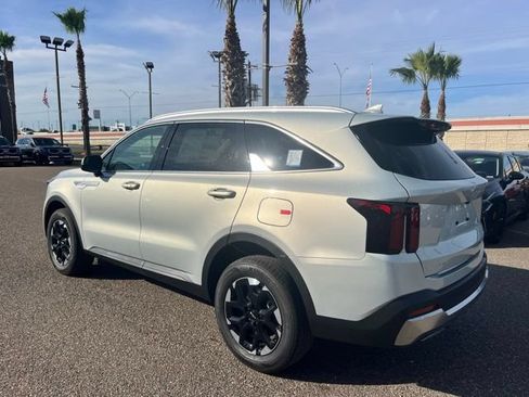 New 2026 Kia Sorento S AWD/4WD image 5
