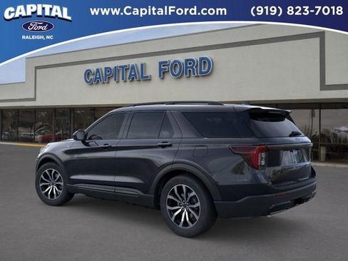 New 2026 Ford Explorer ST-Line RWD image 4