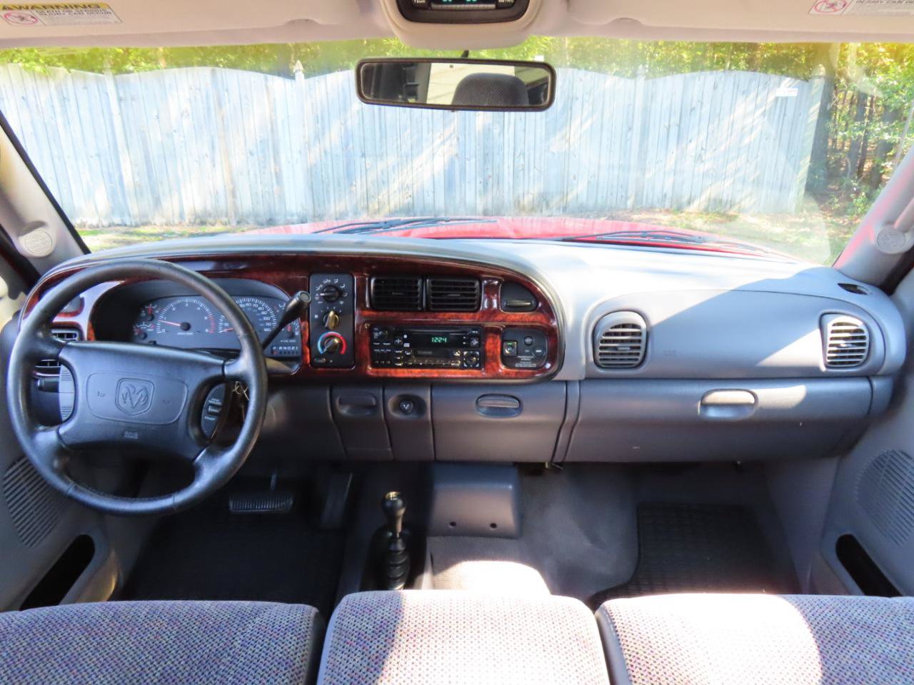 Used 1998 Dodge Ram 1500 Truck 4x4 Regular Cab image 22