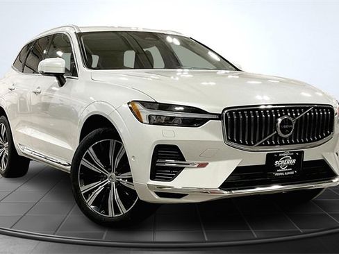 Certified 2022 Volvo XC60 T8 Inscription w/ Advanced Package image 12