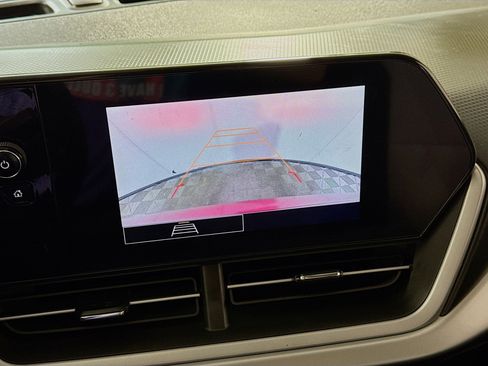 Used 2024 Chevrolet Trax LS FWD image 3