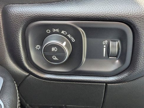 Used 2024 RAM 2500 Big Horn image 26