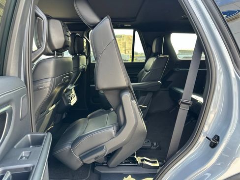 New 2027 Ford Expedition Platinum w/ Stealth Performance Package AWD/4WD image 30