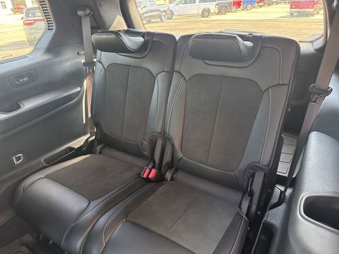 Certified 2025 Jeep Grand Cherokee L Laredo image 11