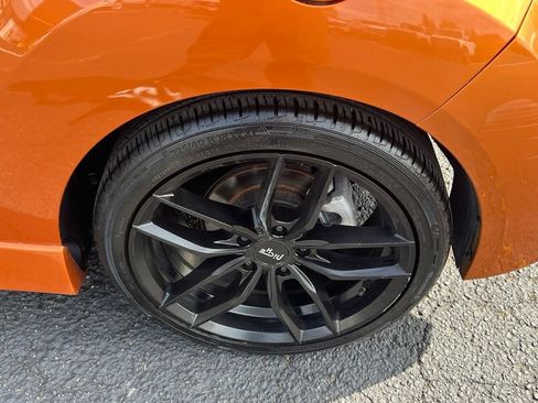 Used 2015 Hyundai Veloster Turbo FWD image 10