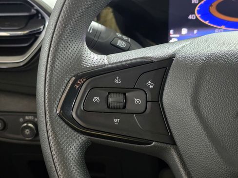Used 2025 Chevrolet TrailBlazer LS w/ LS Convenience Package AWD/4WD image 31