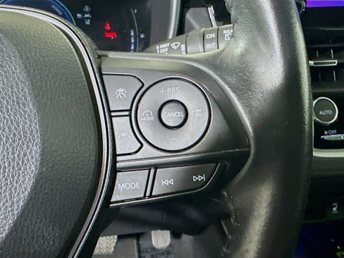 Used 2023 Toyota Corolla Cross AWD Hybrid w/ Convenience Package image 17