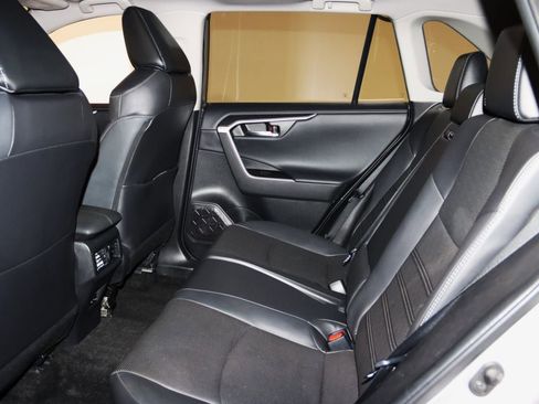 Used 2022 Toyota RAV4 Limited image 51