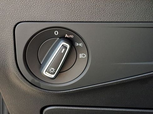 Certified 2023 Volkswagen Tiguan SE R-Line FWD image 26