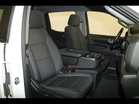 Used 2022 Chevrolet Silverado 1500 LT image 30