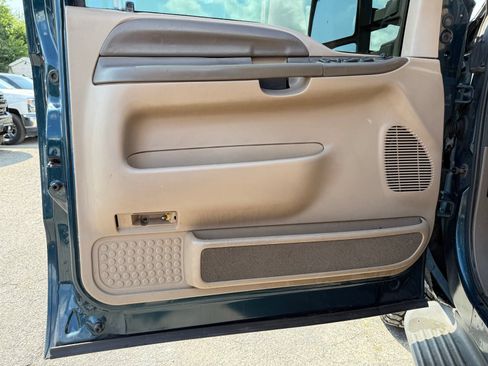 Used 1999 Ford F250 Lariat AWD/4WD image 13
