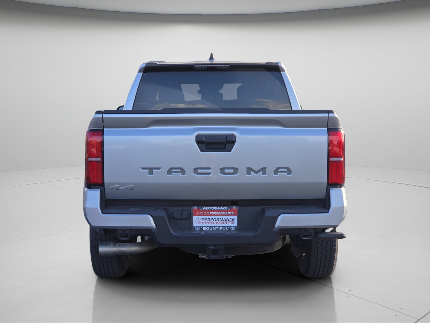 Used 2025 Toyota Tacoma SR5 AWD/4WD image 21