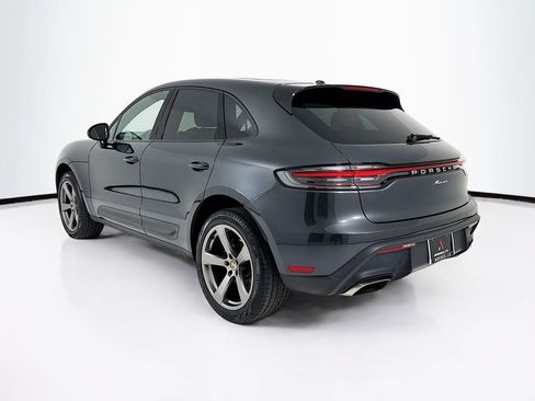 Certified 2023 Porsche Macan AWD/4WD image 3