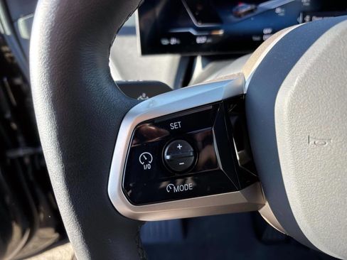 Used 2023 BMW iX xDrive50 w/ Premium Package image 18