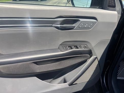 Certified 2024 Kia EV9 GT-Line AWD/4WD image 12