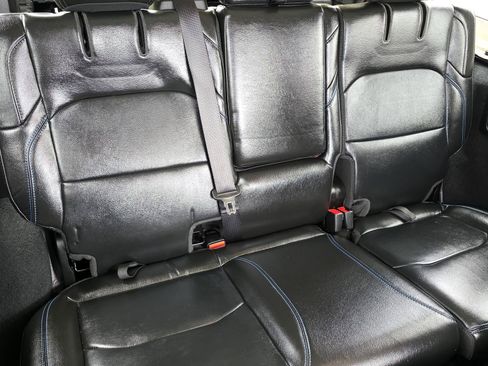 Used 2022 Jeep Wrangler Unlimited Rubicon 4xe w/ Steel Bumper Group AWD/4WD image 18
