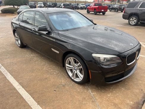 Used 2011 BMW 750Li image 1