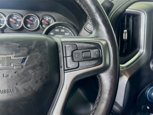 Used 2021 Chevrolet Silverado 1500 LT Trail Boss w/ Convenience Package II image 18