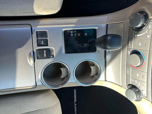 Used 2011 Toyota Highlander 2WD w/ Tech Pkg image 40