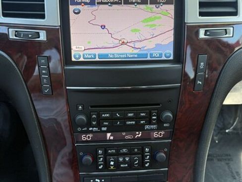 Used 2013 Cadillac Escalade ESV Luxury AWD/4WD image 13