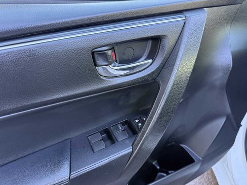 Used 2018 Toyota Corolla XLE image 25