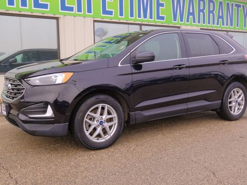 Used 2022 Ford Edge SEL image 2