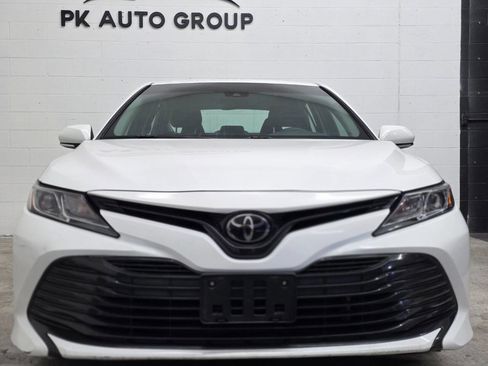 Used 2018 Toyota Camry LE w/ Convenience Package image 3