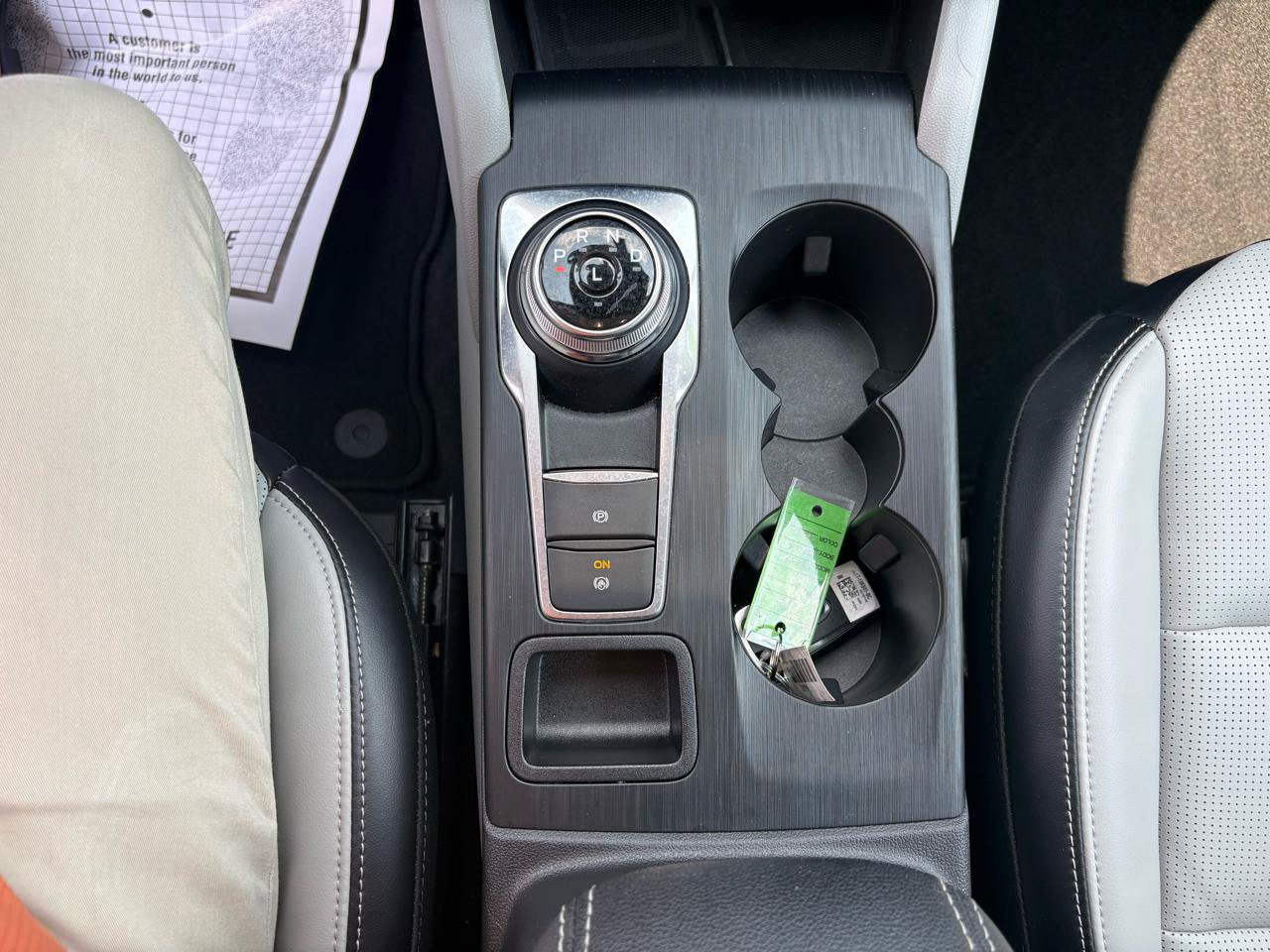 Used 2024 Ford Escape Platinum AWD/4WD image 26