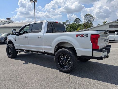 Used 2017 Ford F250 XLT w/ XLT Premium Package image 6