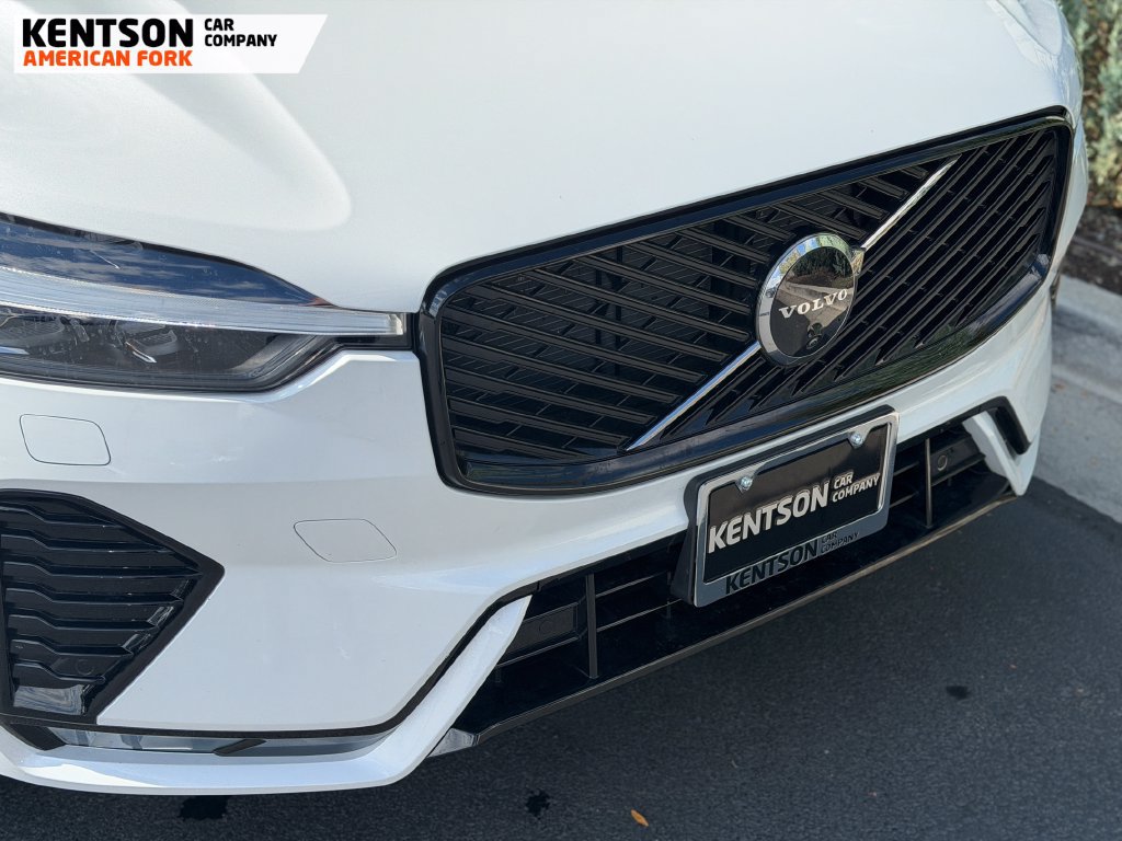 Used 2026 Volvo XC60 B5 Plus AWD/4WD image 11