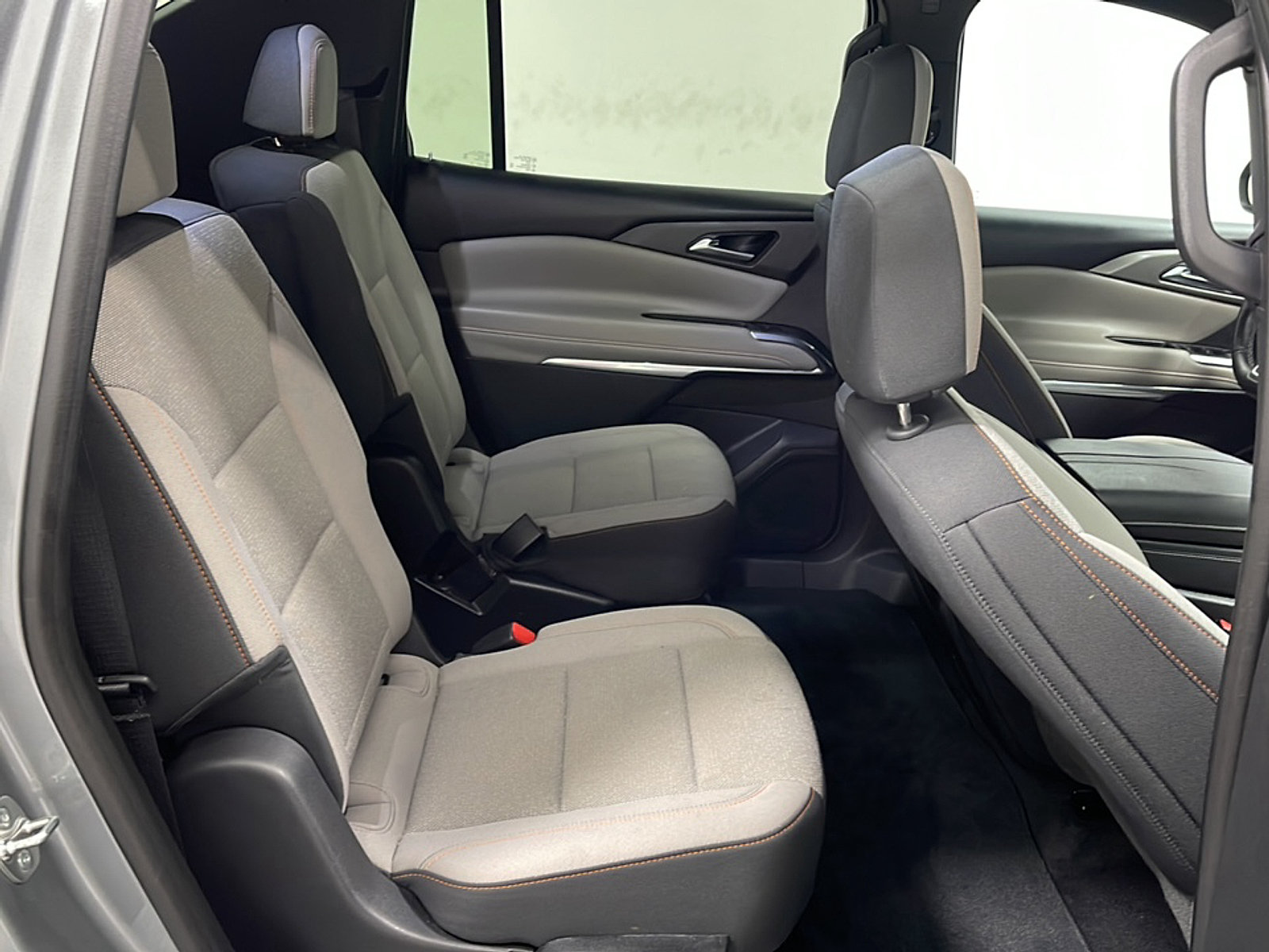 Used 2026 Chevrolet Traverse LT w/ Driver Confidence Package FWD image 21