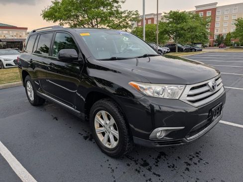 Used 2013 Toyota Highlander SE AWD/4WD image 16