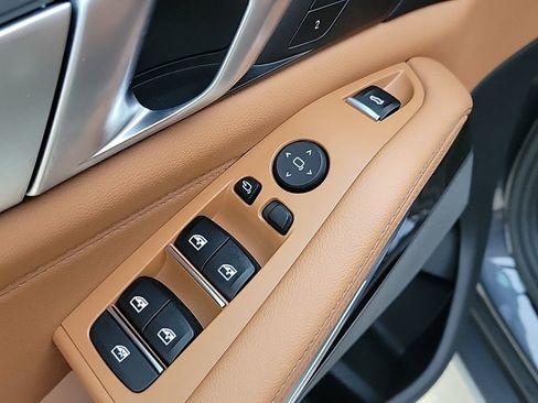 Used 2020 BMW X5 xDrive40i w/ Premium Package image 39