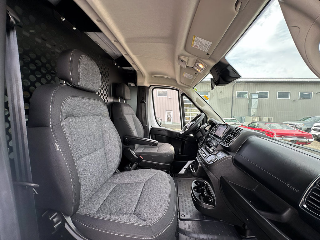 Used 2025 RAM ProMaster 2500 w/ U-Haul Equipment Group FWD image 21