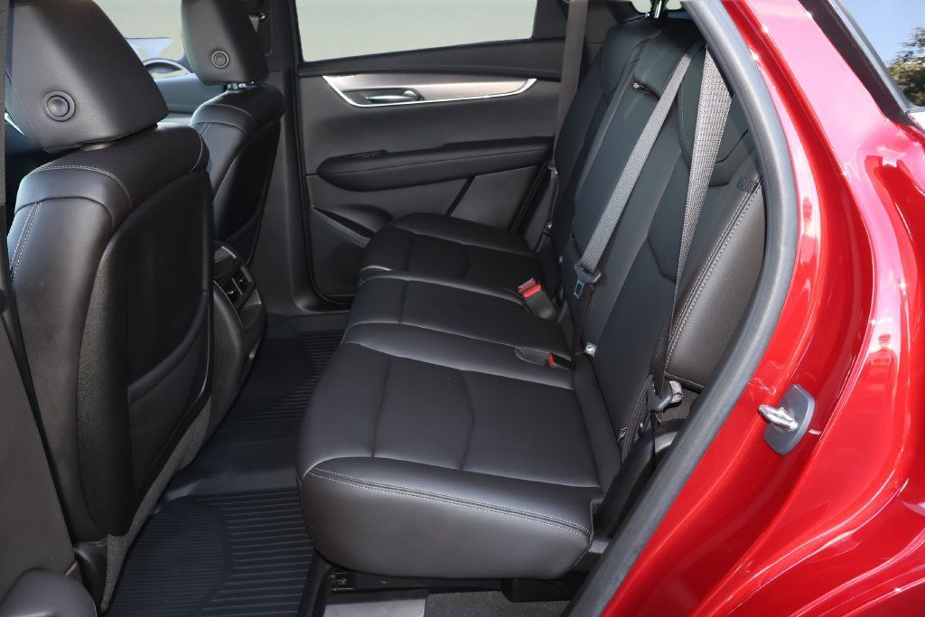 Used 2023 Cadillac XT5 Luxury FWD image 12