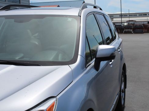 Used 2016 Subaru Forester 2.5i Touring w/ Eyesight & Navigation System AWD/4WD image 8